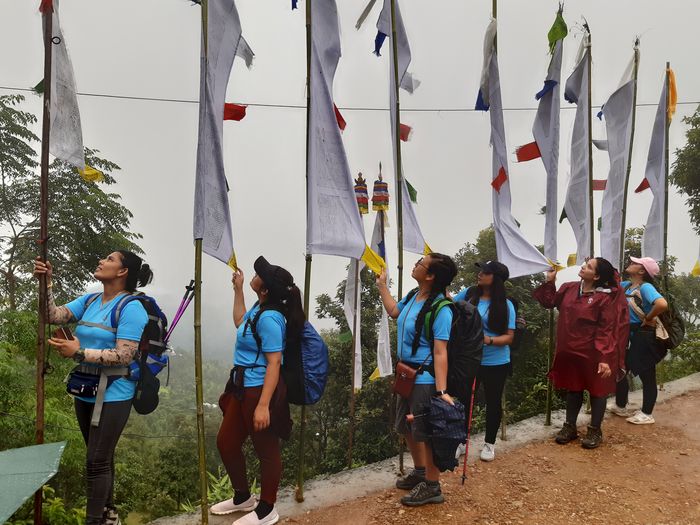 Nepalesische Reiseleiterinnen