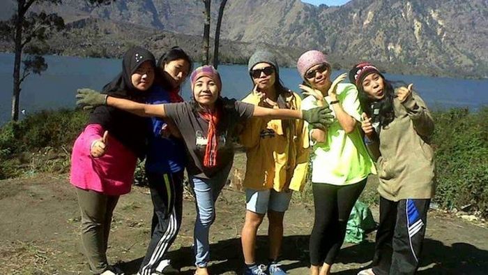  ‘Rinjani Women Adventure’ bieten als erste Frauen in Lombok Wandertouren an